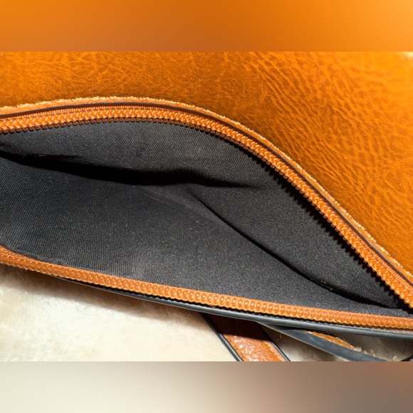 Sam & Hadley Intricate Floral Embroidered Tan Leather Boho Crossbody ShoulderBag - Picture 8 of 11